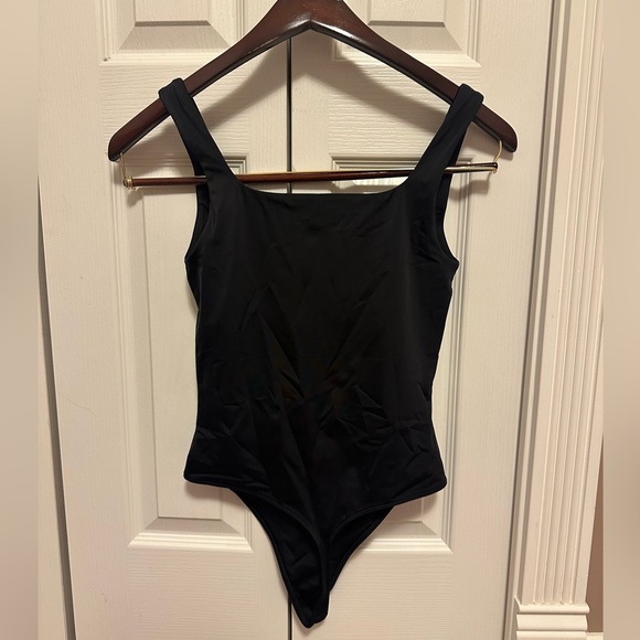 Babaton Bodysuit - Picture 2 of 4